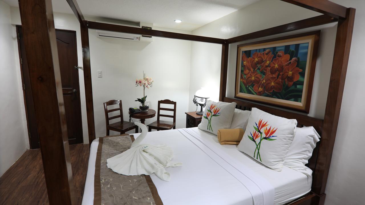 Luljetta'S Place Garden Suites Antipolo Exteriör bild